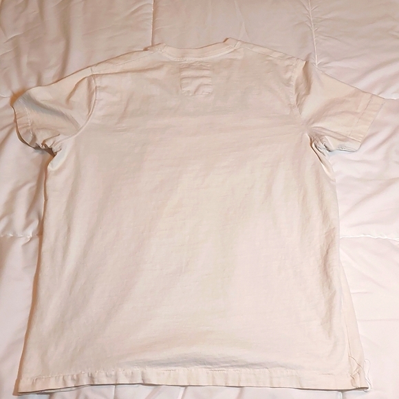 Hollister Tee Shirt - Picture 3 of 4